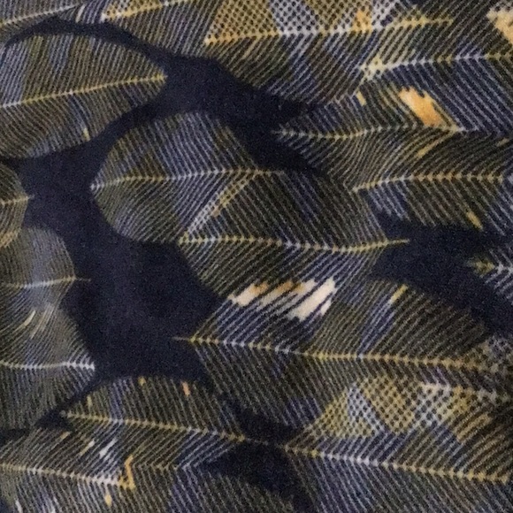 LulaRoe one size leggings - Picture 7 of 7